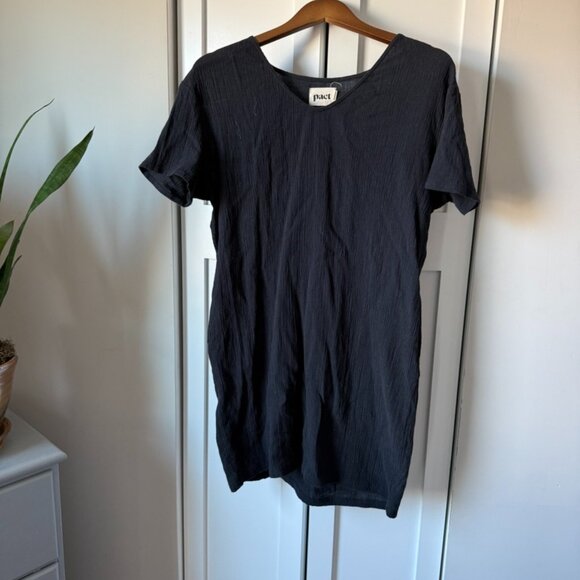 Pact 100% cotton short black dress with pockets - Picture 2 of 3